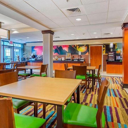 Fairfield Inn & Suites Hooksett Манчестер Экстерьер фото