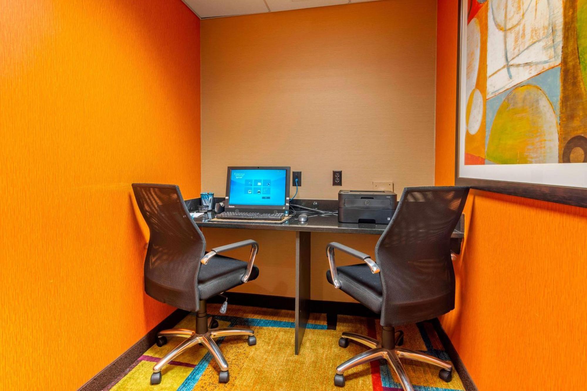 Fairfield Inn & Suites Hooksett Манчестер Экстерьер фото