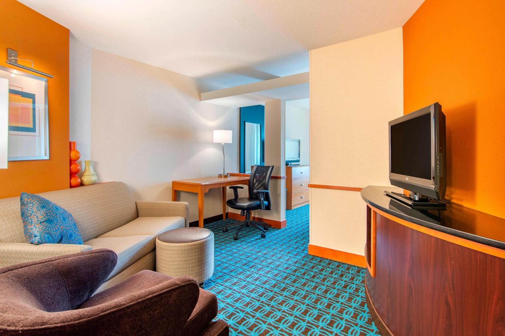 Fairfield Inn & Suites Hooksett Манчестер Экстерьер фото