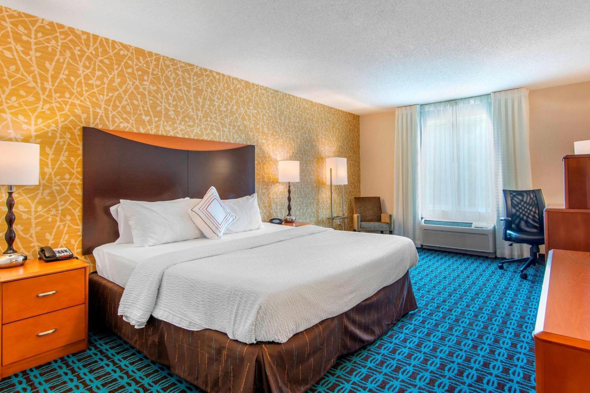 Fairfield Inn & Suites Hooksett Манчестер Экстерьер фото
