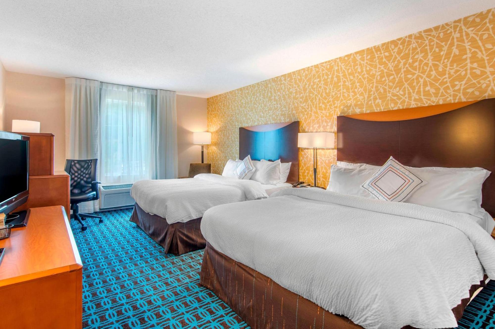Fairfield Inn & Suites Hooksett Манчестер Экстерьер фото