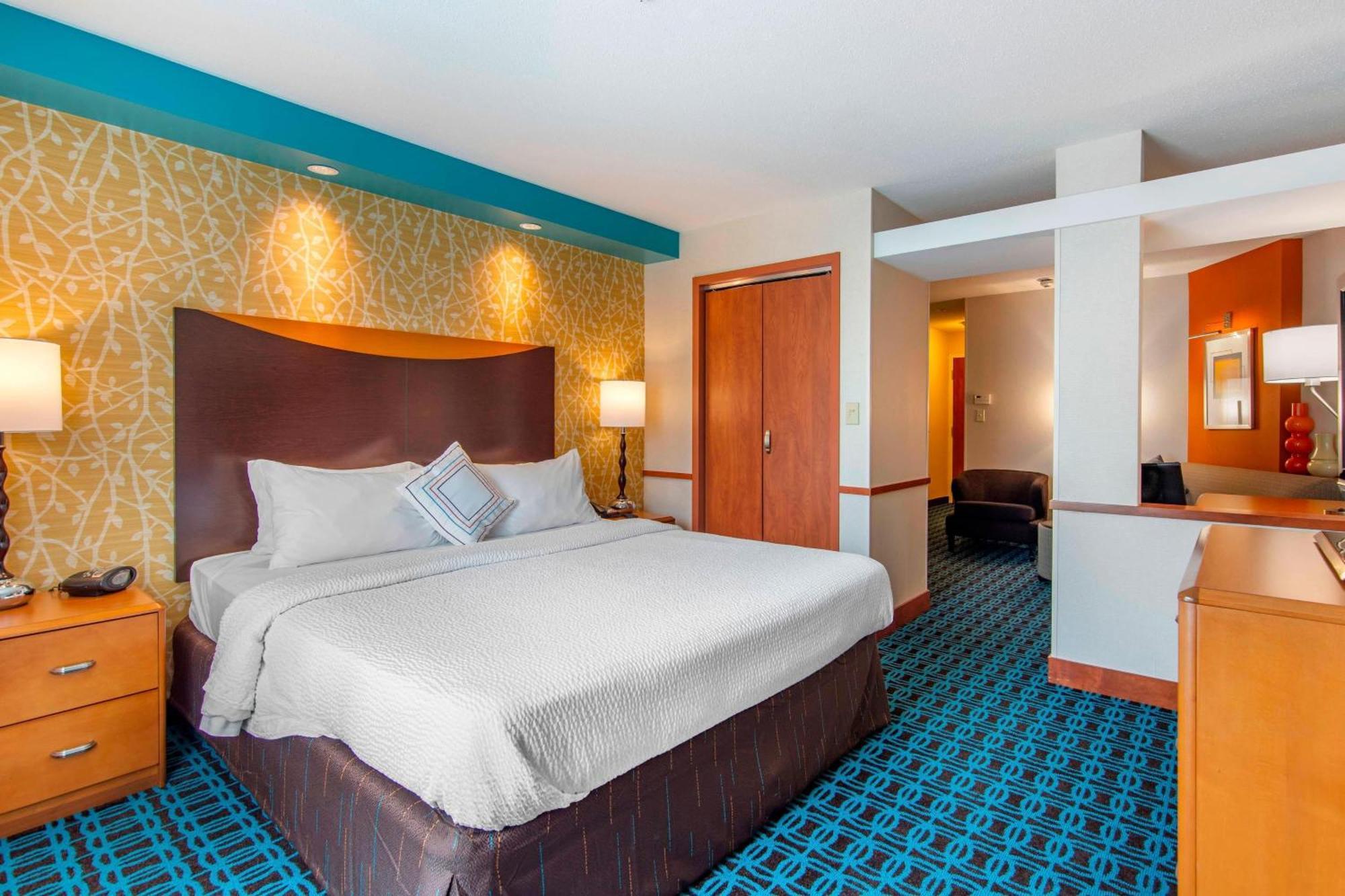 Fairfield Inn & Suites Hooksett Манчестер Экстерьер фото