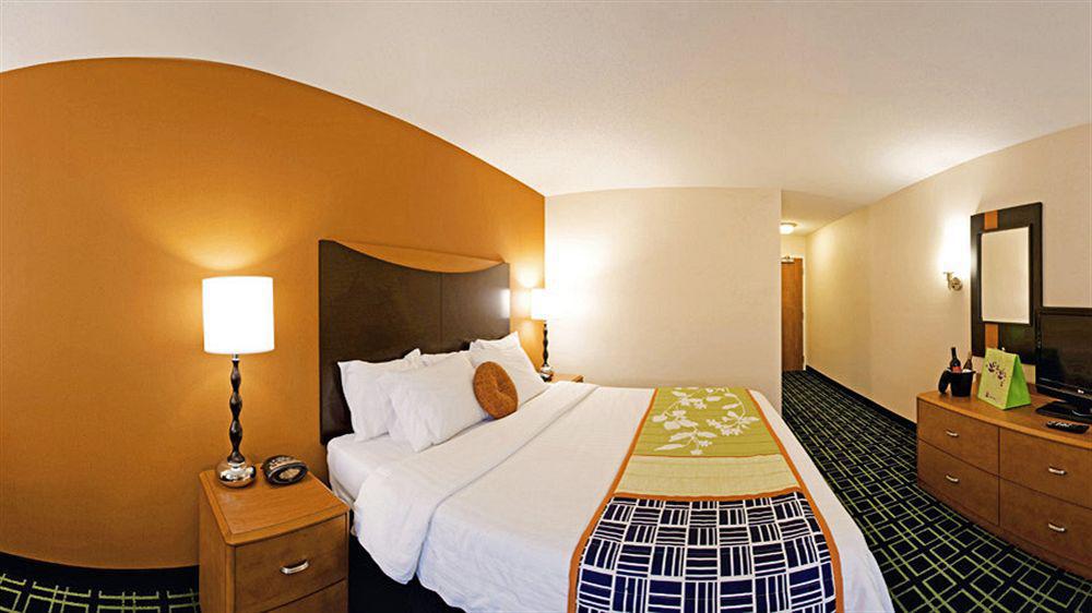 Fairfield Inn & Suites Hooksett Манчестер Экстерьер фото